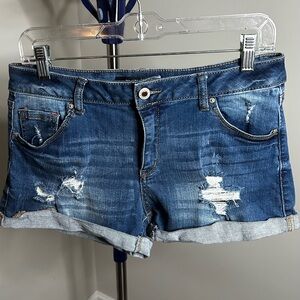 WAX Jean Distressed Cuffed Denim Shorts Sz L 💙 Summer Casual Vibes
